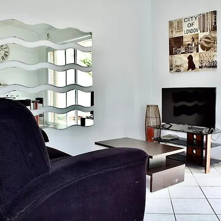 Apartment T1 Spacieux - Jardin & Terrasse - Quartier St Anne Amiens